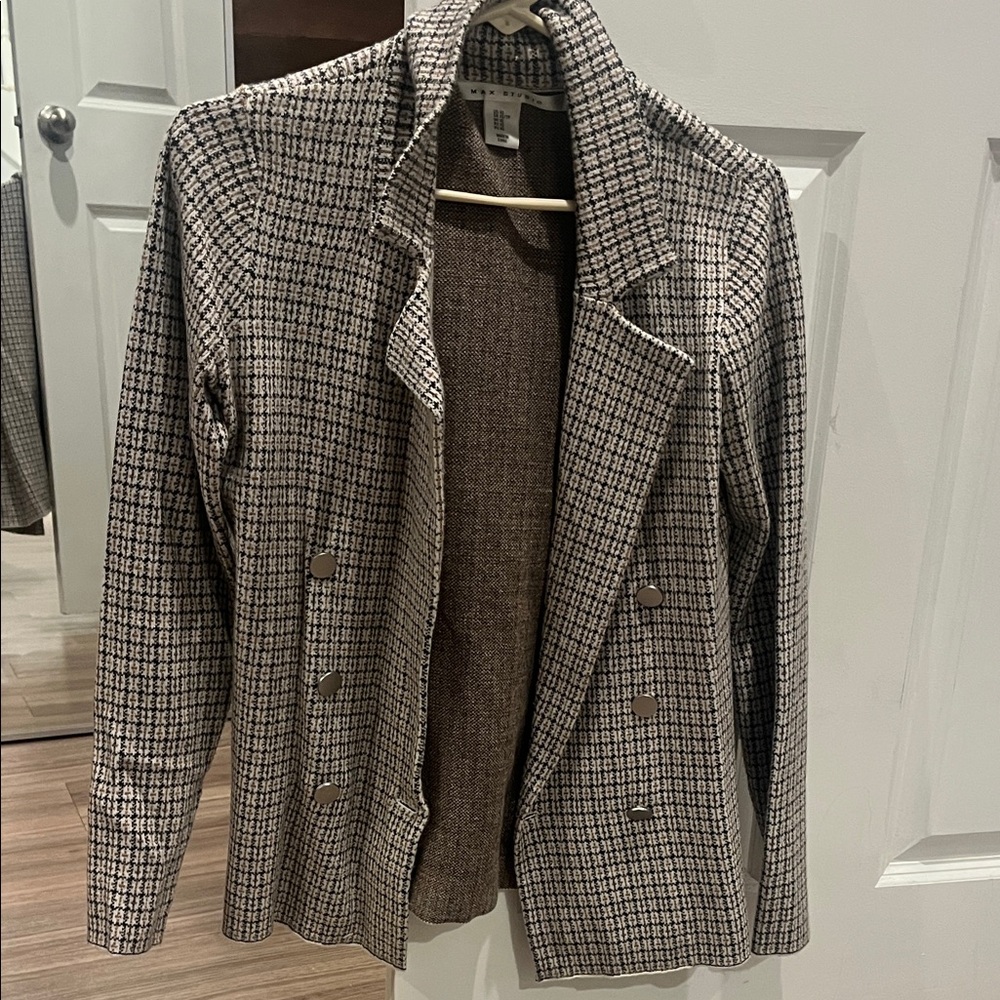 Max Studio Black and White Patterned Blazer